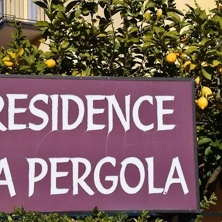 アパートホテル La Pergola マルチェージネ